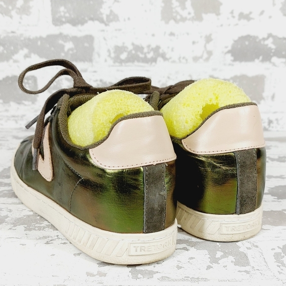 Tretorn WT Callies Metallic Green Gray Suede Lace Up Sneakers T366 - Picture 3 of 8